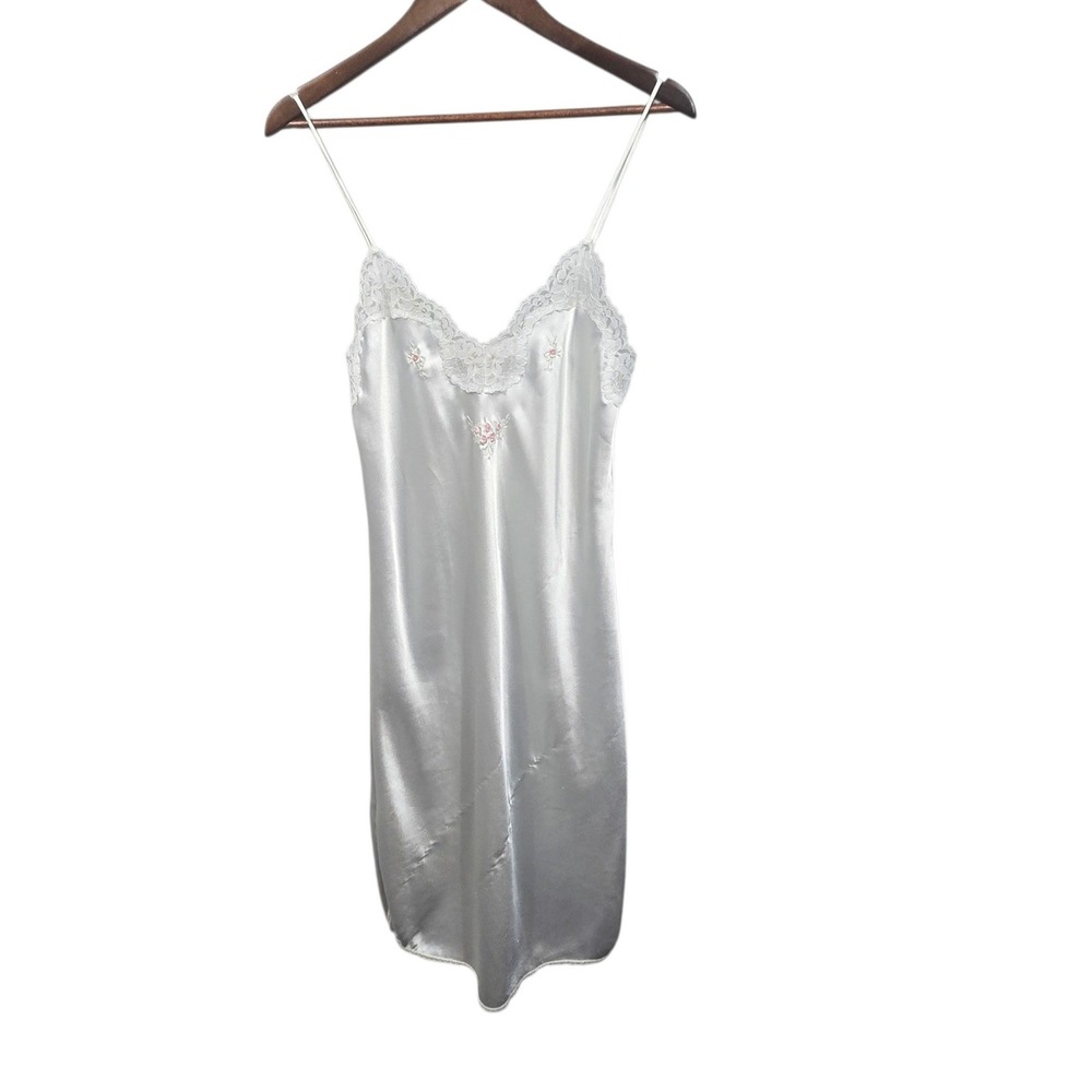 Vintage Barbizon White Satin Lace Trim‎ Slip Dress Lingerie Nightgown Medium?